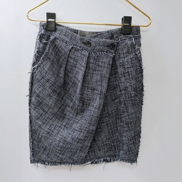 ALEXANDER McQUEEN Tweed Wrap Pleated Skirt with Belt Dark Gray size 38 F/S EUC - Picture 4 of 16